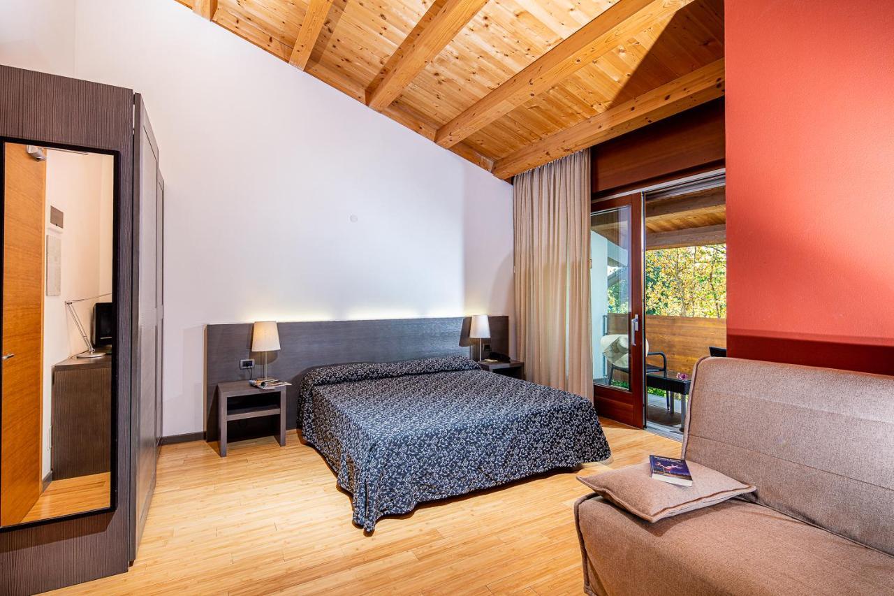Hotel La Pergola Λινιάνο Σαμπιαντόρο Εξωτερικό φωτογραφία