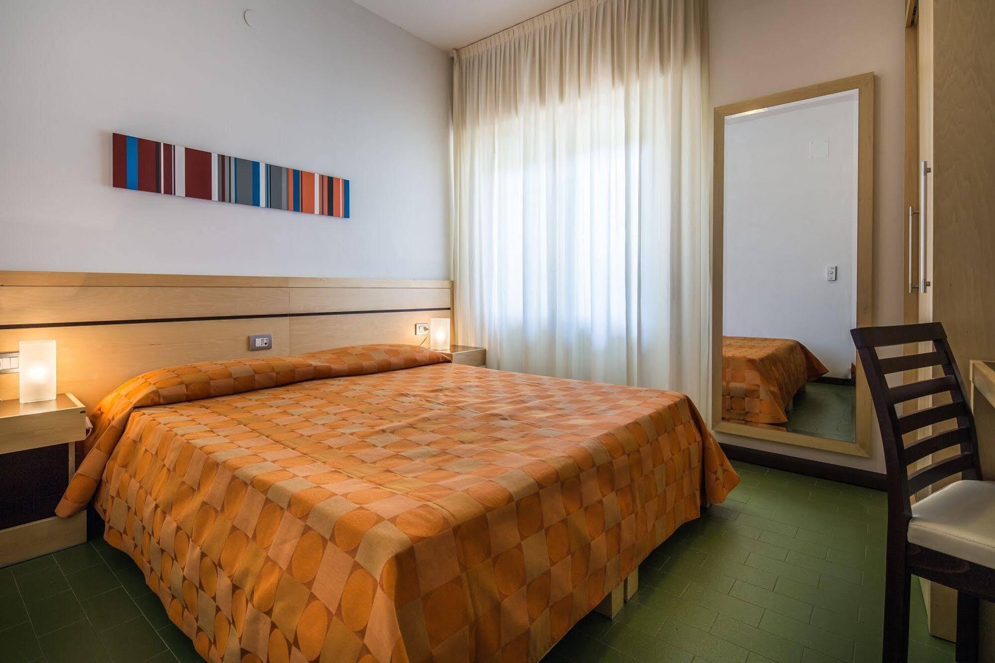 Hotel La Pergola Λινιάνο Σαμπιαντόρο Εξωτερικό φωτογραφία